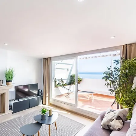 Premium Penthouse Apartment