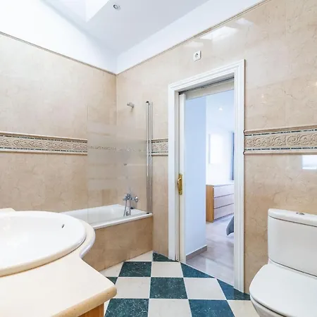 Premium Penthouse Apartment